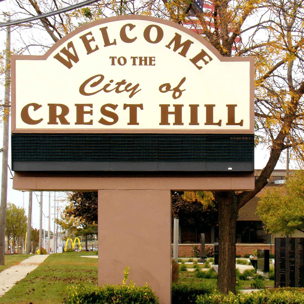 Crest Hill Sign - Photo Credit: Cresthilladmin | Wikipedia